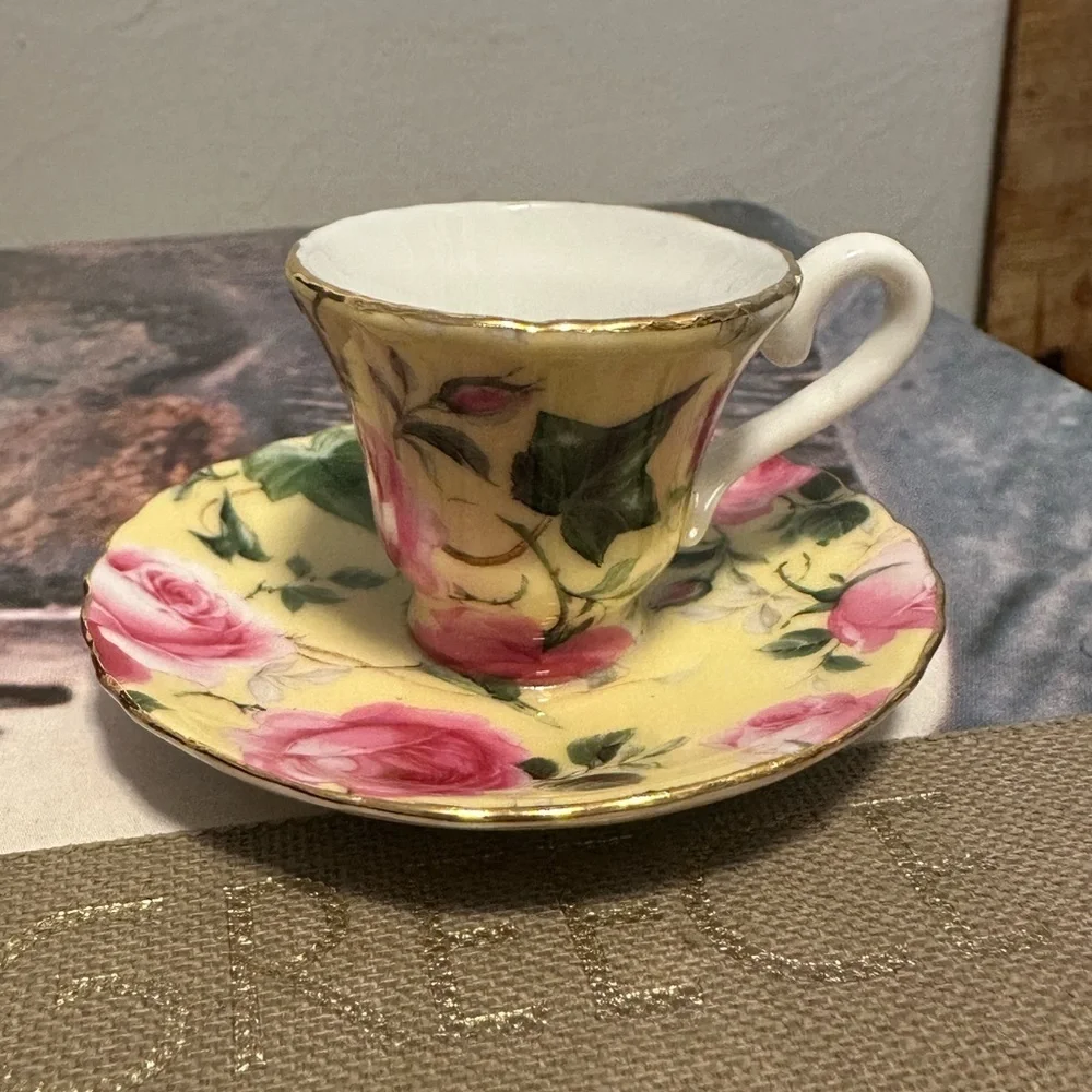Adorable Miniature Floral Teacup and Saucer - Pink Roses
